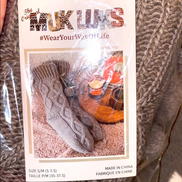 NWT Muk Luks house slippers - Picture 1 of 5